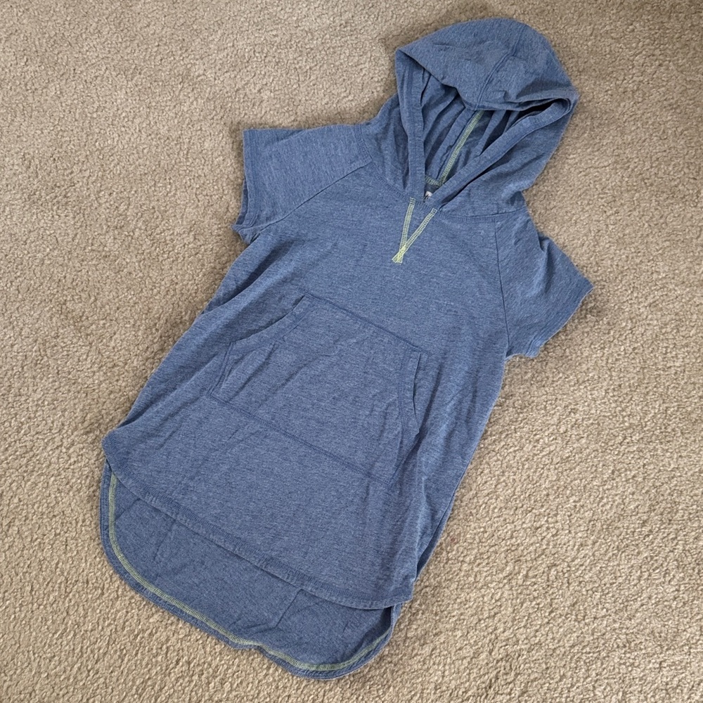 Tea Collection Blue Short Sleeve Hoodie Tee VGUC Size 12
